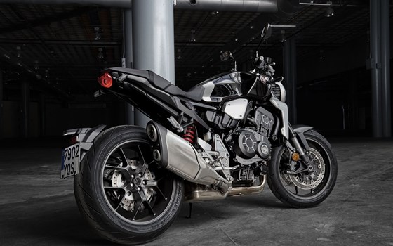 Verleihmotorrad Honda CB 1000 R vom Händler Wollstadt GmbH & Co. KG - Bild 19 Verleihmotorrad Honda CB 1000 R vom Händler Wollstadt GmbH & Co. KG - Bild 19