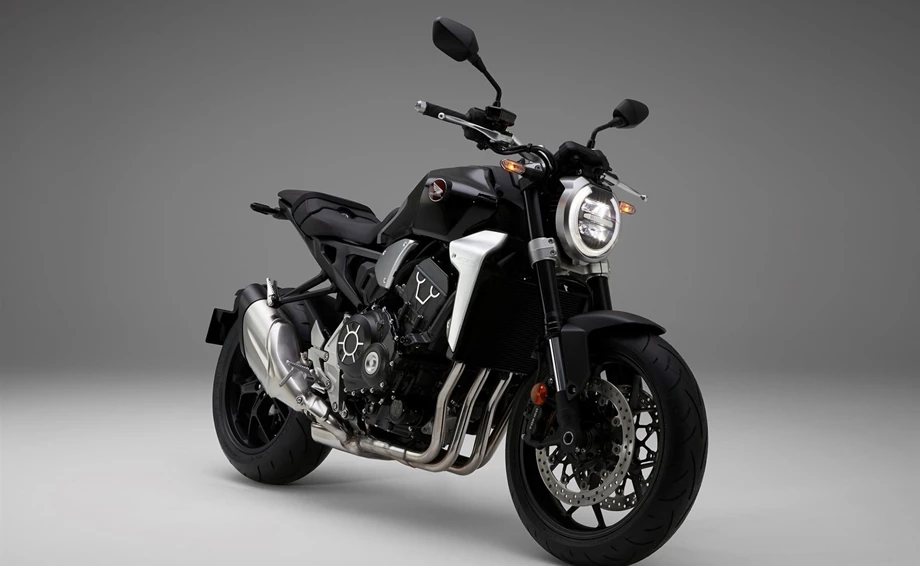 Verleihmotorrad Honda CB 1000 R vom Händler Wollstadt GmbH & Co. KG Bild 7: Verleihmotorrad Honda CB 1000 R vom Händler Wollstadt GmbH & Co. KG