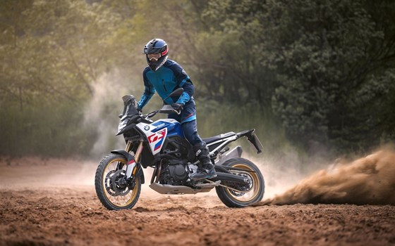 Verleihmotorrad BMW F 900 GS vom Händler Auto-Leebmann GmbH - Bild 4