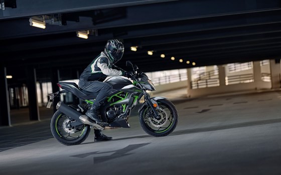 Verleihmotorrad Kawasaki Z125 vom Händler Moto K Team GmbH - Bild 2 Verleihmotorrad Kawasaki Z125 vom Händler Moto K Team GmbH - Bild 2