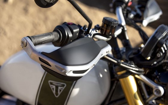 Verleihmotorrad Triumph Scrambler 1200 XE vom Händler Kfz- und Zweirad-Technik Marcel Schmidt - Bild 5 Verleihmotorrad Triumph Scrambler 1200 XE vom Händler Kfz- und Zweirad-Technik Marcel Schmidt - Bild 5