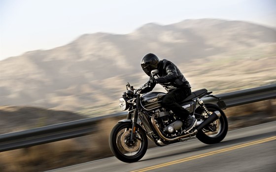 Verleihmotorrad Triumph Speed Twin 1200 vom Händler Klingenberger Kehl GbR - Bild 10 Verleihmotorrad Triumph Speed Twin 1200 vom Händler Klingenberger Kehl GbR - Bild 10