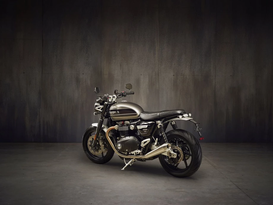 Verleihmotorrad Triumph Speed Twin 1200 vom Händler Klingenberger Kehl GbR Bild 17: Verleihmotorrad Triumph Speed Twin 1200 vom Händler Klingenberger Kehl GbR