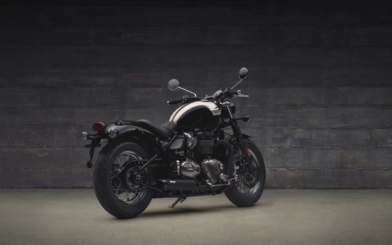 Verleihmotorrad Triumph Bonneville Speedmaster vom Händler Q-Bike Technik GmbH - Bild 5 Verleihmotorrad Triumph Bonneville Speedmaster vom Händler Q-Bike Technik GmbH - Bild 5