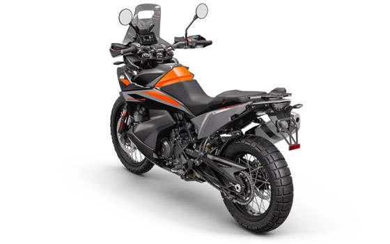 Verleihmotorrad KTM 890 Adventure vom Händler Motorrad Dirnberger GmbH & Co. KG - Bild 3
