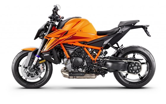 Verleihmotorrad KTM 1390 Super Duke R EVO vom Händler Motorrad Dirnberger GmbH & Co. KG - Bild 5 Verleihmotorrad KTM 1390 Super Duke R EVO vom Händler Motorrad Dirnberger GmbH & Co. KG - Bild 5