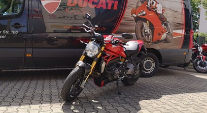 Ducati Monster 1200 S
