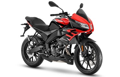 Leihmotorrad Aprilia Tuono 125