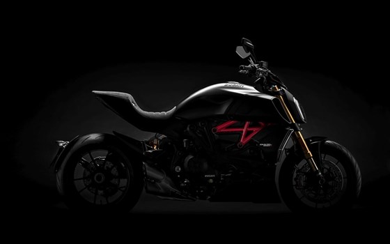 Verleihmotorrad Ducati Diavel 1260 S vom Händler Moto 77 AG - Bild 26 Verleihmotorrad Ducati Diavel 1260 S vom Händler Moto 77 AG - Bild 26
