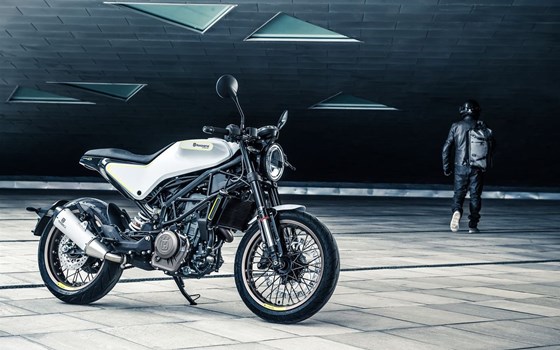 Verleihmotorrad Husqvarna Vitpilen 401 vom Händler MML-Bikes - Bild 6 Verleihmotorrad Husqvarna Vitpilen 401 vom Händler MML-Bikes - Bild 6