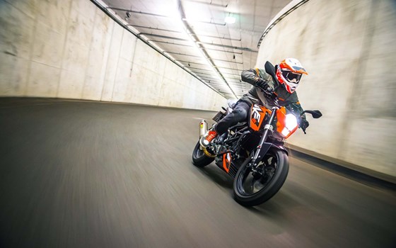 Verleihmotorrad KTM 125 Duke vom Händler MML-Bikes - Bild 13 Verleihmotorrad KTM 125 Duke vom Händler MML-Bikes - Bild 13
