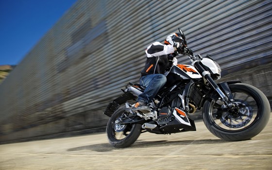 Verleihmotorrad KTM 125 Duke vom Händler MML-Bikes - Bild 18 Verleihmotorrad KTM 125 Duke vom Händler MML-Bikes - Bild 18