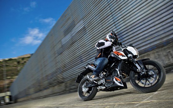 Verleihmotorrad KTM 125 Duke vom Händler MML-Bikes - Bild 19 Verleihmotorrad KTM 125 Duke vom Händler MML-Bikes - Bild 19