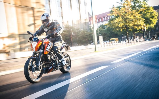 Verleihmotorrad KTM 125 Duke vom Händler MML-Bikes - Bild 7 Verleihmotorrad KTM 125 Duke vom Händler MML-Bikes - Bild 7