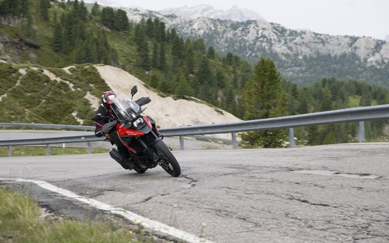 Verleihmotorrad Suzuki V-Strom 1050 XT vom Händler Auto und Motorrad Sturm - Bild 30 Verleihmotorrad Suzuki V-Strom 1050 XT vom Händler Auto und Motorrad Sturm - Bild 30