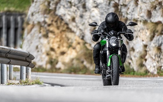 Verleihmotorrad Benelli 752 S vom Händler Auto und Motorrad Sturm - Bild 11 Verleihmotorrad Benelli 752 S vom Händler Auto und Motorrad Sturm - Bild 11