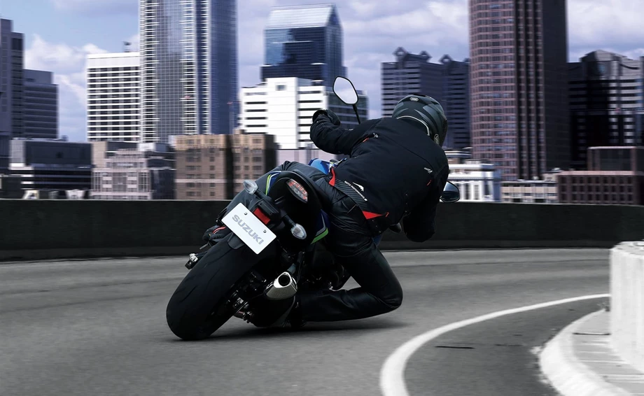 Verleihmotorrad Suzuki GSX-S750 vom Händler Auto und Motorrad Sturm Bild 10: Verleihmotorrad Suzuki GSX-S750 vom Händler Auto und Motorrad Sturm