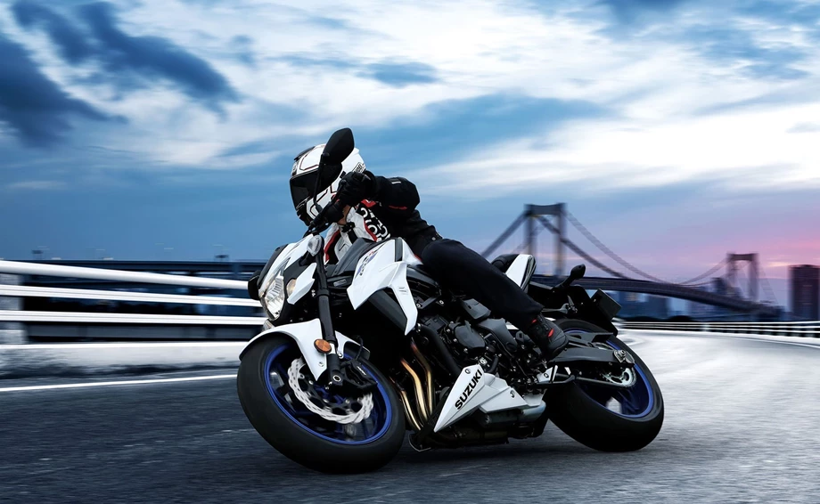 Verleihmotorrad Suzuki GSX-S750 vom Händler Auto und Motorrad Sturm Bild 20: Verleihmotorrad Suzuki GSX-S750 vom Händler Auto und Motorrad Sturm