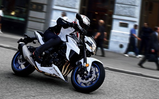 Verleihmotorrad Suzuki GSX-S750 vom Händler Auto und Motorrad Sturm - Bild 21 Verleihmotorrad Suzuki GSX-S750 vom Händler Auto und Motorrad Sturm - Bild 21