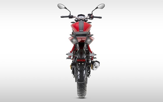 Verleihmotorrad Benelli BN 125 vom Händler Auto und Motorrad Sturm - Bild 11 Verleihmotorrad Benelli BN 125 vom Händler Auto und Motorrad Sturm - Bild 11