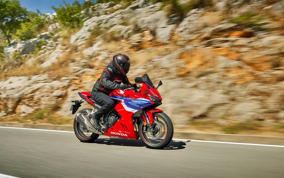 Verleihmotorrad Honda CBR500R E-Clutch vom Händler Bruhy Kraftfahrzeug GmbH - Bild 19