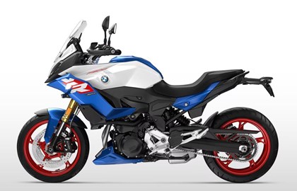 Leihmotorrad BMW F 900 XR