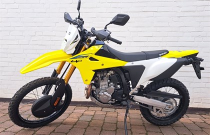 Leihmotorrad Suzuki DR-Z4S