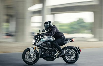 Leihmotorrad Zero S