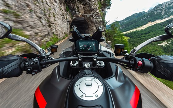 Verleihmotorrad Ducati Multistrada V4 S Grand Tour vom Händler Motorradhaus Steinbach GmbH - Bild 10 Verleihmotorrad Ducati Multistrada V4 S Grand Tour vom Händler Motorradhaus Steinbach GmbH - Bild 10