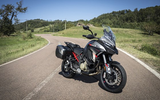 Verleihmotorrad Ducati Multistrada V4 S Grand Tour vom Händler Motorradhaus Steinbach GmbH - Bild 7 Verleihmotorrad Ducati Multistrada V4 S Grand Tour vom Händler Motorradhaus Steinbach GmbH - Bild 7