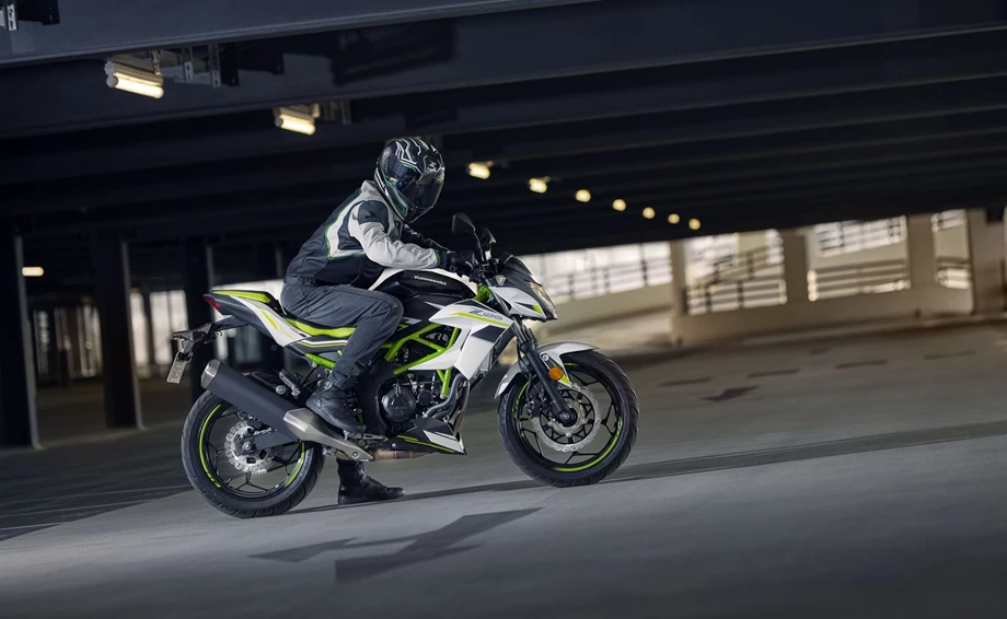 Verleihmotorrad Kawasaki Z125 vom Händler Stöbe Motorräder Bild 11: Verleihmotorrad Kawasaki Z125 vom Händler Stöbe Motorräder