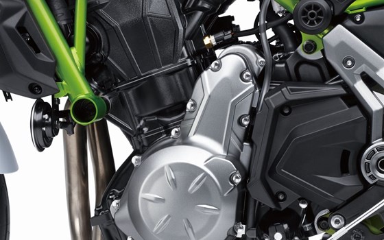Verleihmotorrad Kawasaki Z650 vom Händler Stöbe Motorräder - Bild 18 Verleihmotorrad Kawasaki Z650 vom Händler Stöbe Motorräder - Bild 18