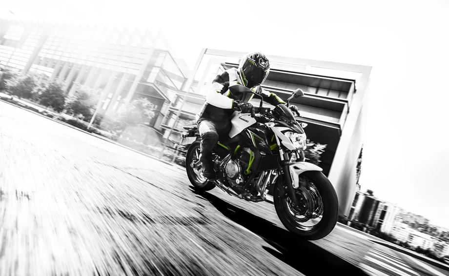 Verleihmotorrad Kawasaki Z650 vom Händler Stöbe Motorräder Bild 2: Verleihmotorrad Kawasaki Z650 vom Händler Stöbe Motorräder