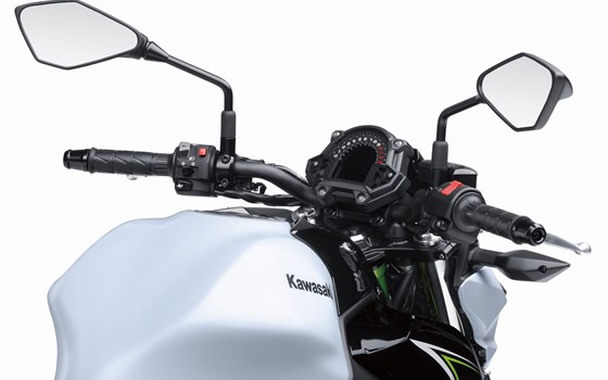 Verleihmotorrad Kawasaki Z650 vom Händler Stöbe Motorräder - Bild 21 Verleihmotorrad Kawasaki Z650 vom Händler Stöbe Motorräder - Bild 21