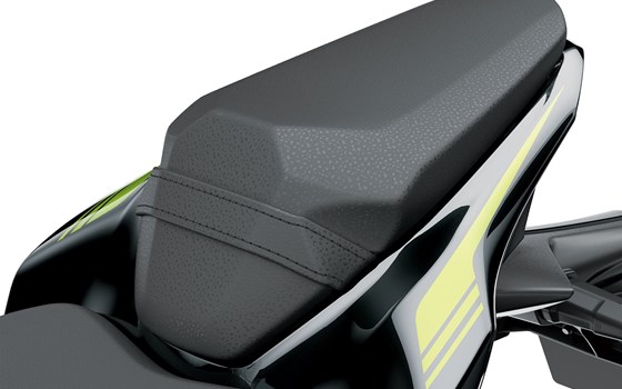 Verleihmotorrad Kawasaki Z900 vom Händler Stöbe Motorräder - Bild 11 Verleihmotorrad Kawasaki Z900 vom Händler Stöbe Motorräder - Bild 11