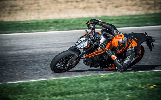 Verleihmotorrad KTM 790 Duke vom Händler Stöbe Motorräder - Bild 14 Verleihmotorrad KTM 790 Duke vom Händler Stöbe Motorräder - Bild 14
