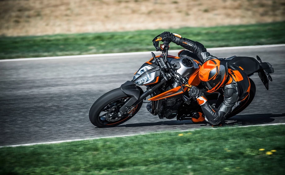 Verleihmotorrad KTM 790 Duke vom Händler Stöbe Motorräder Bild 14: Verleihmotorrad KTM 790 Duke vom Händler Stöbe Motorräder