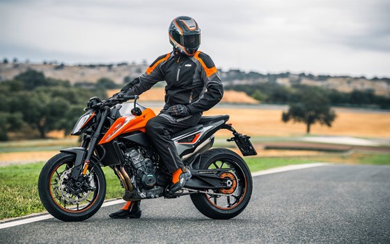 Verleihmotorrad KTM 790 Duke vom Händler Stöbe Motorräder - Bild 18 Verleihmotorrad KTM 790 Duke vom Händler Stöbe Motorräder - Bild 18