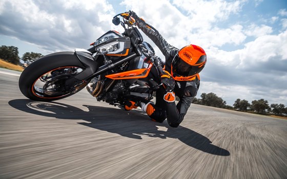 Verleihmotorrad KTM 790 Duke vom Händler Stöbe Motorräder - Bild 22 Verleihmotorrad KTM 790 Duke vom Händler Stöbe Motorräder - Bild 22