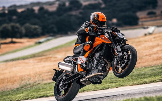 Verleihmotorrad KTM 790 Duke vom Händler Stöbe Motorräder - Bild 8 Verleihmotorrad KTM 790 Duke vom Händler Stöbe Motorräder - Bild 8