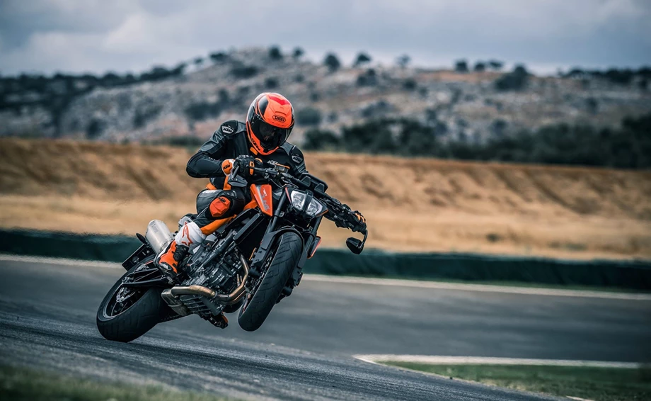 Verleihmotorrad KTM 790 Duke vom Händler Stöbe Motorräder Bild 9: Verleihmotorrad KTM 790 Duke vom Händler Stöbe Motorräder