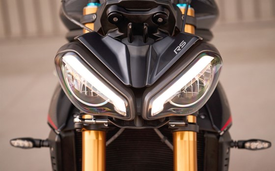 Verleihmotorrad Triumph Speed Triple 1200 RS vom Händler Klingenberger Kehl GbR - Bild 6 Verleihmotorrad Triumph Speed Triple 1200 RS vom Händler Klingenberger Kehl GbR - Bild 6