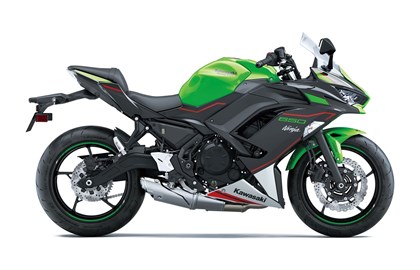 Leihmotorrad Kawasaki Ninja 650