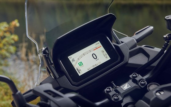 Verleihmotorrad Honda NC750X DCT vom Händler Tempo-Zweirad-Treff GmbH - Bild 13 Verleihmotorrad Honda NC750X DCT vom Händler Tempo-Zweirad-Treff GmbH - Bild 13