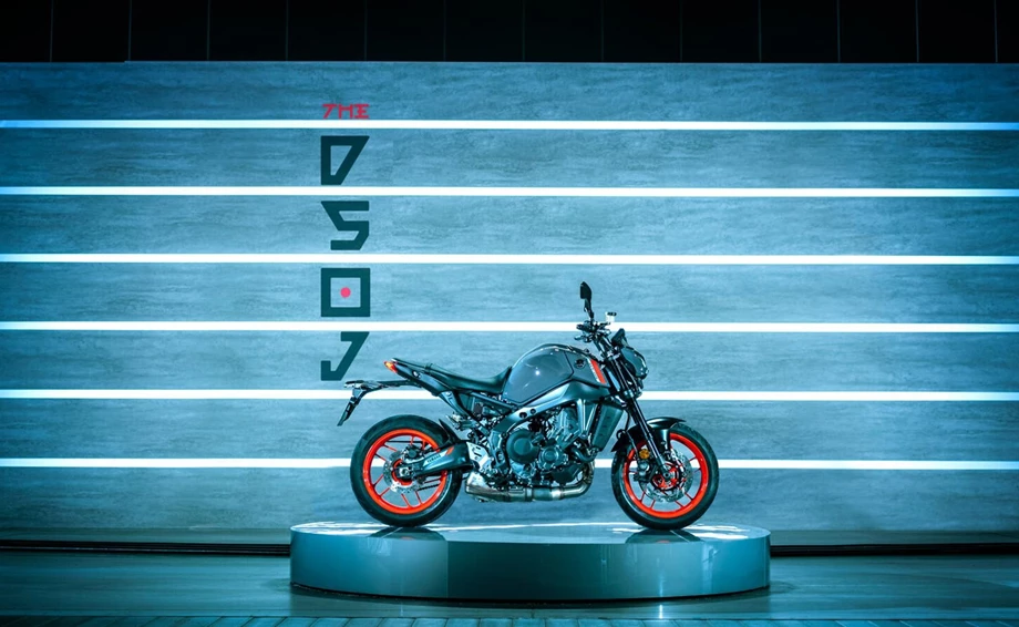 Verleihmotorrad Yamaha MT-09 vom Händler Motorrad Henkel Bild 11: Verleihmotorrad Yamaha MT-09 vom Händler Motorrad Henkel