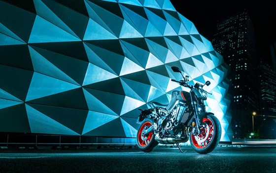 Verleihmotorrad Yamaha MT-09 vom Händler Motorrad Henkel - Bild 12 Verleihmotorrad Yamaha MT-09 vom Händler Motorrad Henkel - Bild 12