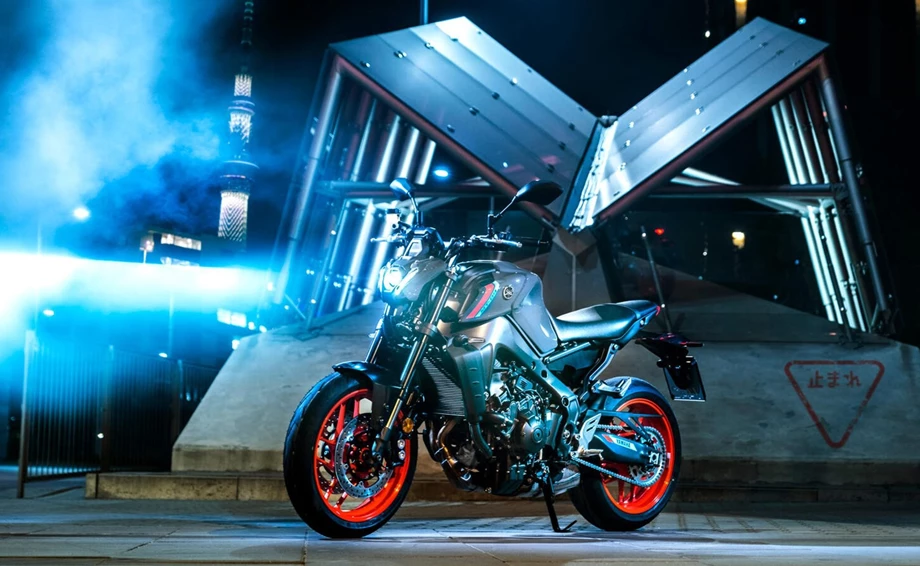 Verleihmotorrad Yamaha MT-09 vom Händler Motorrad Henkel Bild 15: Verleihmotorrad Yamaha MT-09 vom Händler Motorrad Henkel