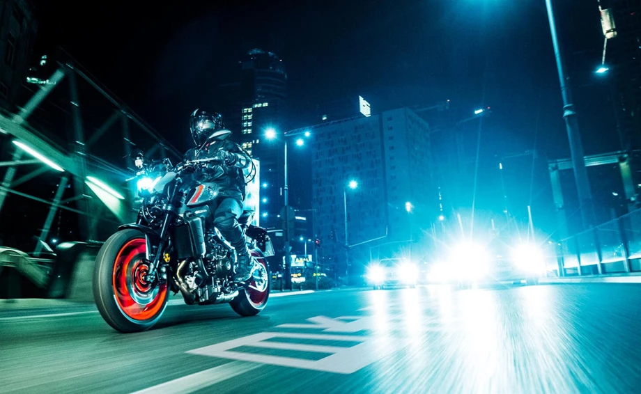 Verleihmotorrad Yamaha MT-09 vom Händler Motorrad Henkel Bild 16: Verleihmotorrad Yamaha MT-09 vom Händler Motorrad Henkel