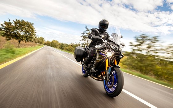 Verleihmotorrad Yamaha Tracer 9 GT vom Händler Motorrad Henkel - Bild 6 Verleihmotorrad Yamaha Tracer 9 GT vom Händler Motorrad Henkel - Bild 6