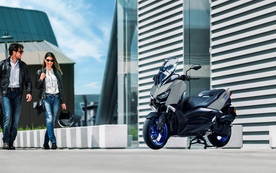 Verleihmotorrad Yamaha XMAX 300 vom Händler Zweirad Mildner - Bild 12 Verleihmotorrad Yamaha XMAX 300 vom Händler Zweirad Mildner - Bild 12